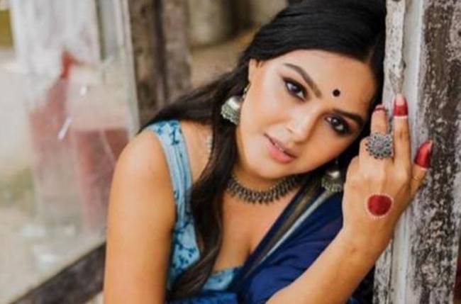 Telugu Bigg Boss: Actress Monal Gajjar to be a Contestant in the Show’s 4th Season?