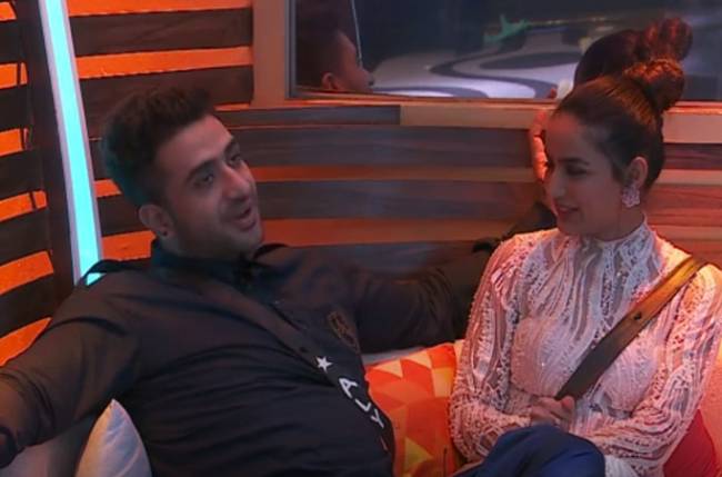Bigg Boss 14: OMG! This is how Aly Goni reacted when Jasmin Bhasin asked him to propose to her