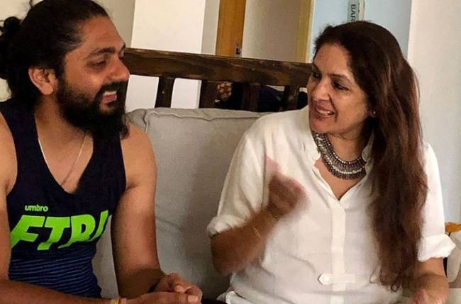 Check out Neena Gupta’s picture with on-screen son Akul Tripathi from her TV show Saans