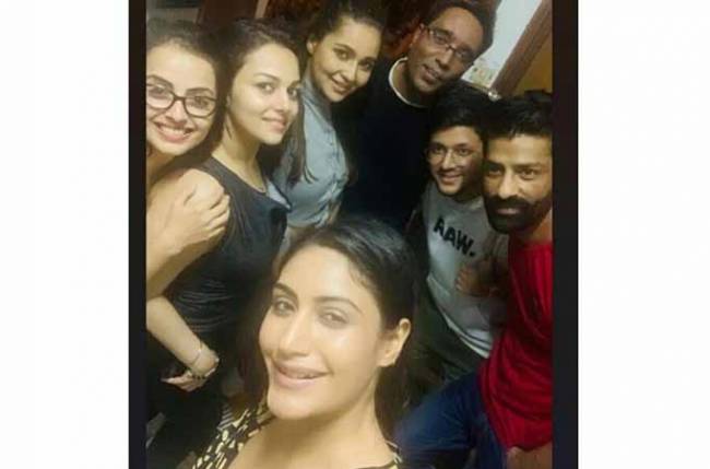 Surbhi Chandna, Shrenu Parikh and others had a reunion at Ishqbaaaz director’s birthday