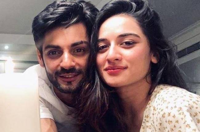 Karan Wahi’s aww-worthy moment with ladylove Uditi Singh is not to be missed