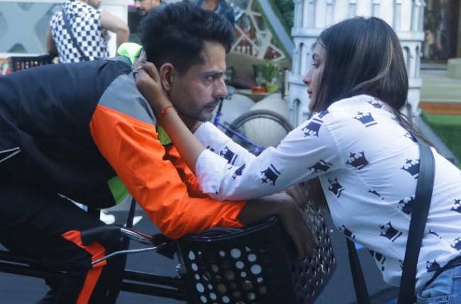 Bigg Boss 14 Synopsis-Day 21:Competition heats up in Bigg Boss 14 over the World Tour task!