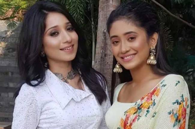 Here’s what Shivangi-Vrushika AKA Naira and Ridhima are up to on the sets of Yeh Rishta Kya Kehlata Hai