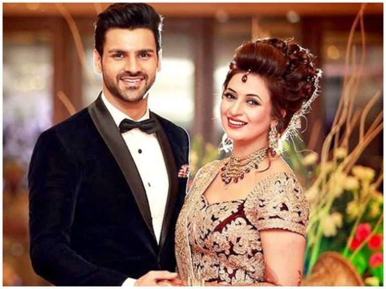 FABULOUS! This is how Vivek Dahiya proposed ladylove Divyanka Tripathi in front of his parents